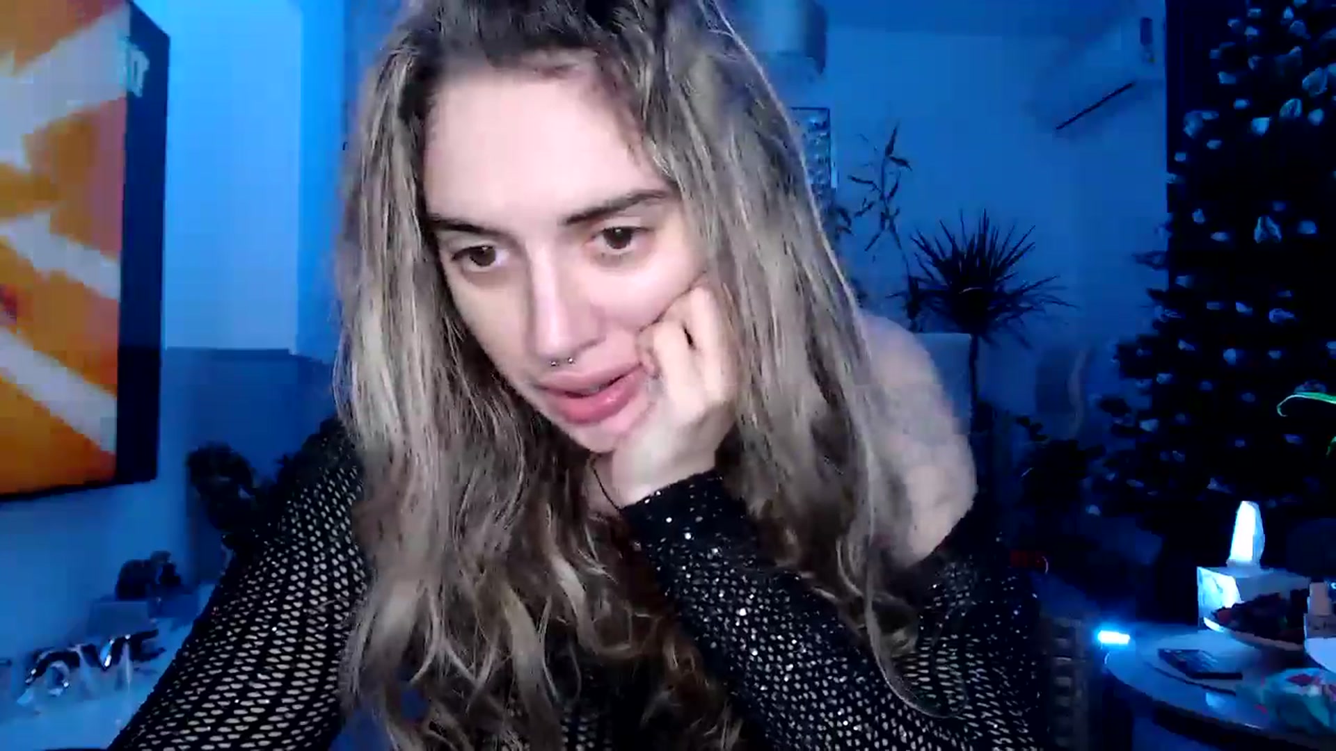 Gallery image thumbnail from MissDivinna's myfreecams stream on, 01/23/2025, 03:25 image 16 of 20