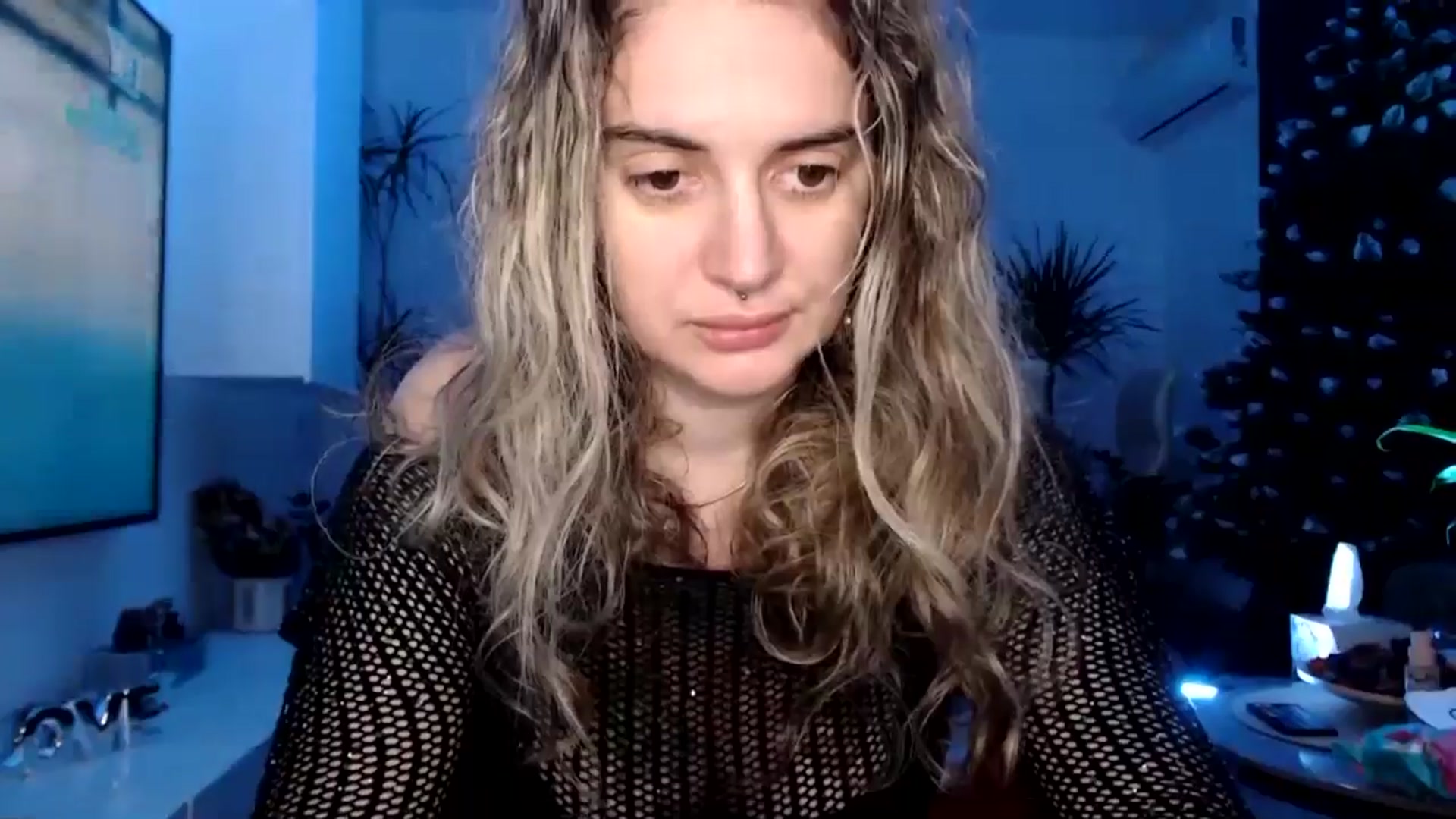 Gallery image thumbnail from MissDivinna's myfreecams stream on, 01/23/2025, 03:25 image 18 of 20