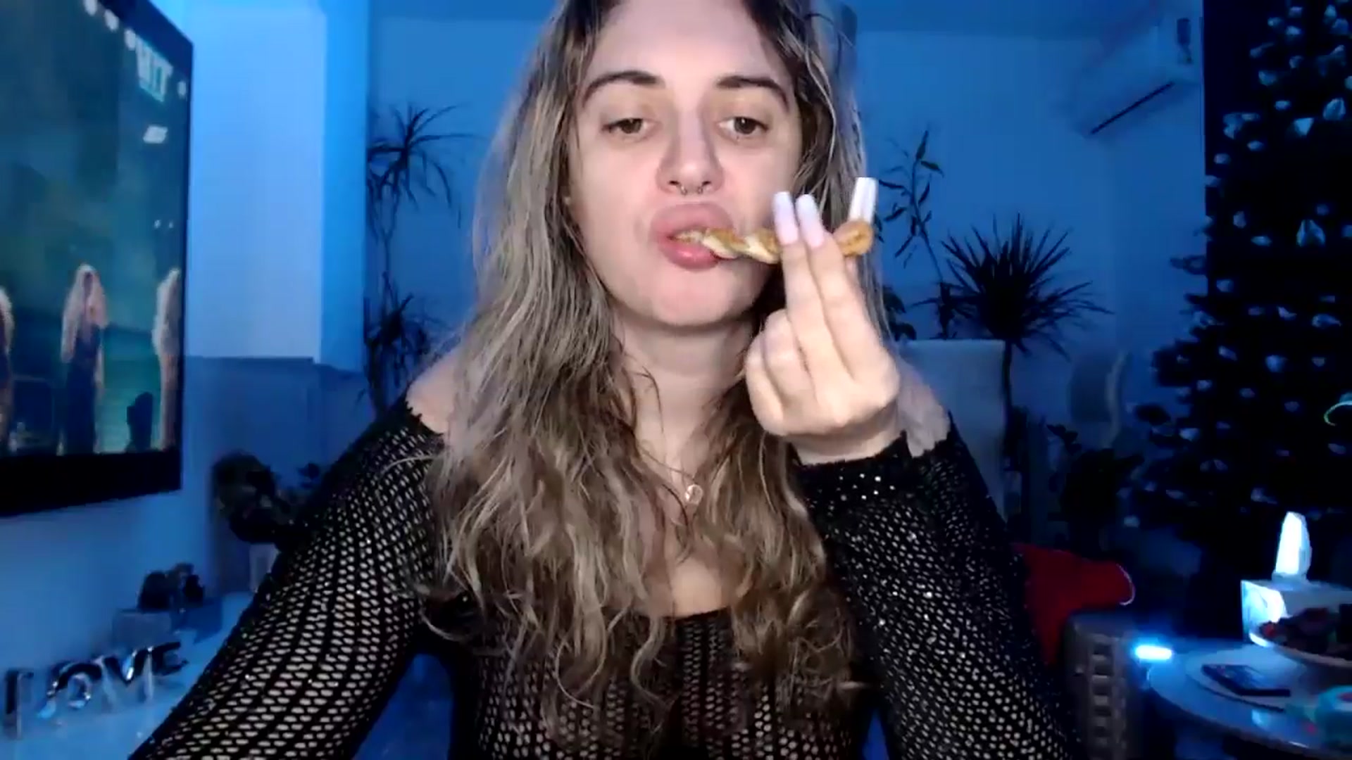 Gallery image thumbnail from MissDivinna's myfreecams stream on, 01/23/2025, 03:25 image 3 of 20