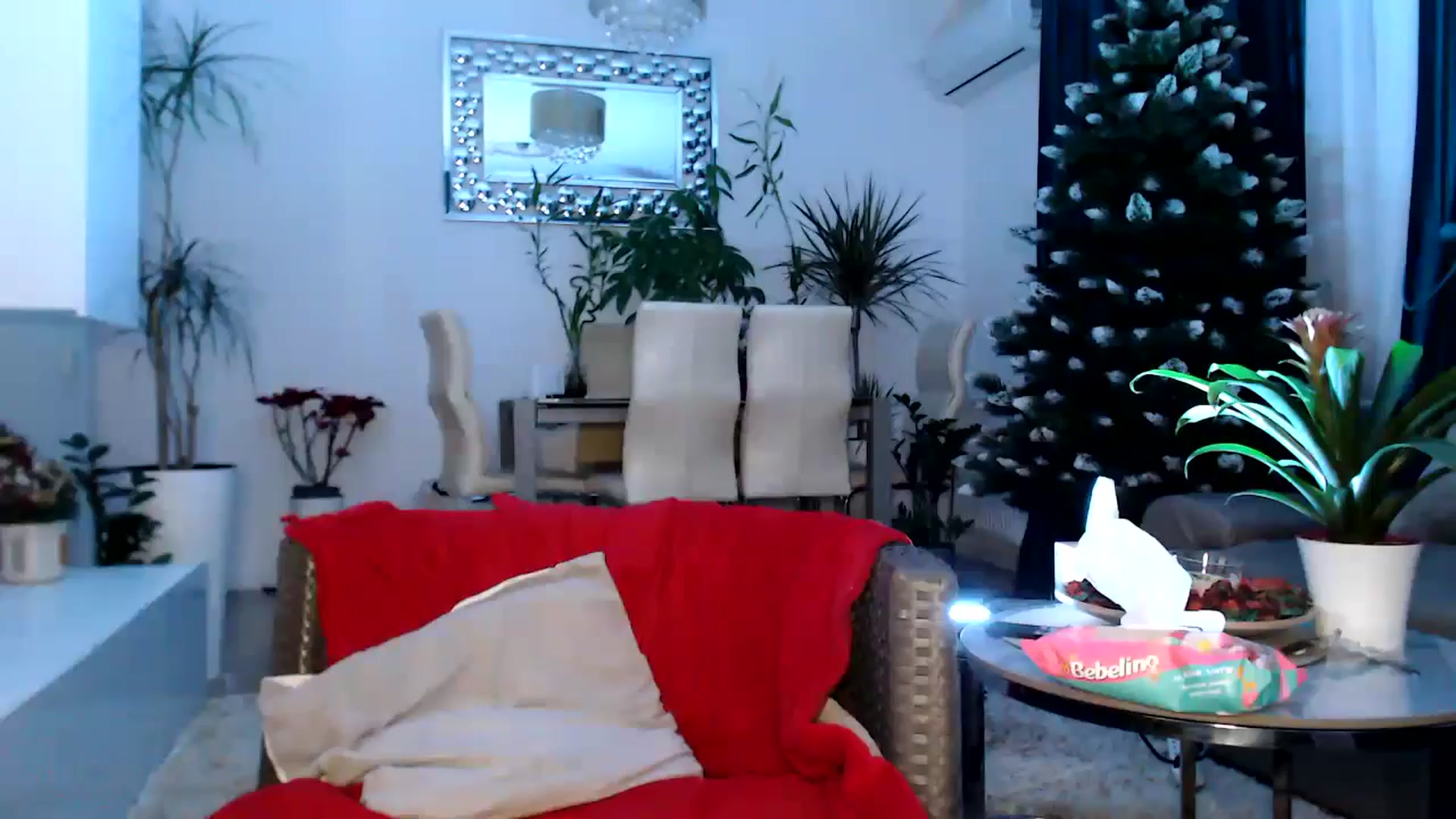 Gallery image thumbnail from MissDivinna's myfreecams stream on, 01/24/2025, 05:45 image 4 of 20