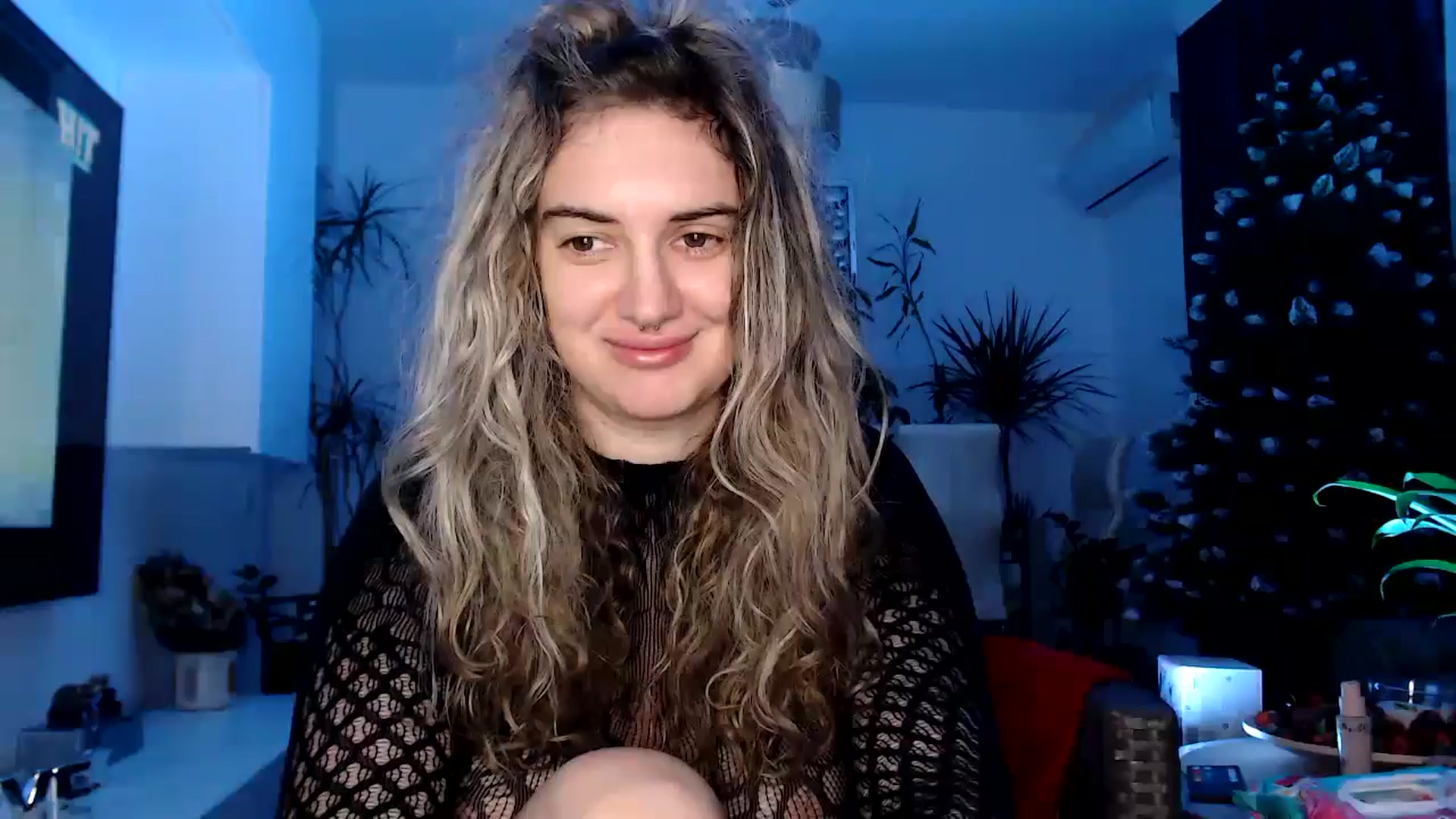 Gallery image thumbnail from MissDivinna's myfreecams stream on, 01/25/2025, 22:19 image 15 of 20