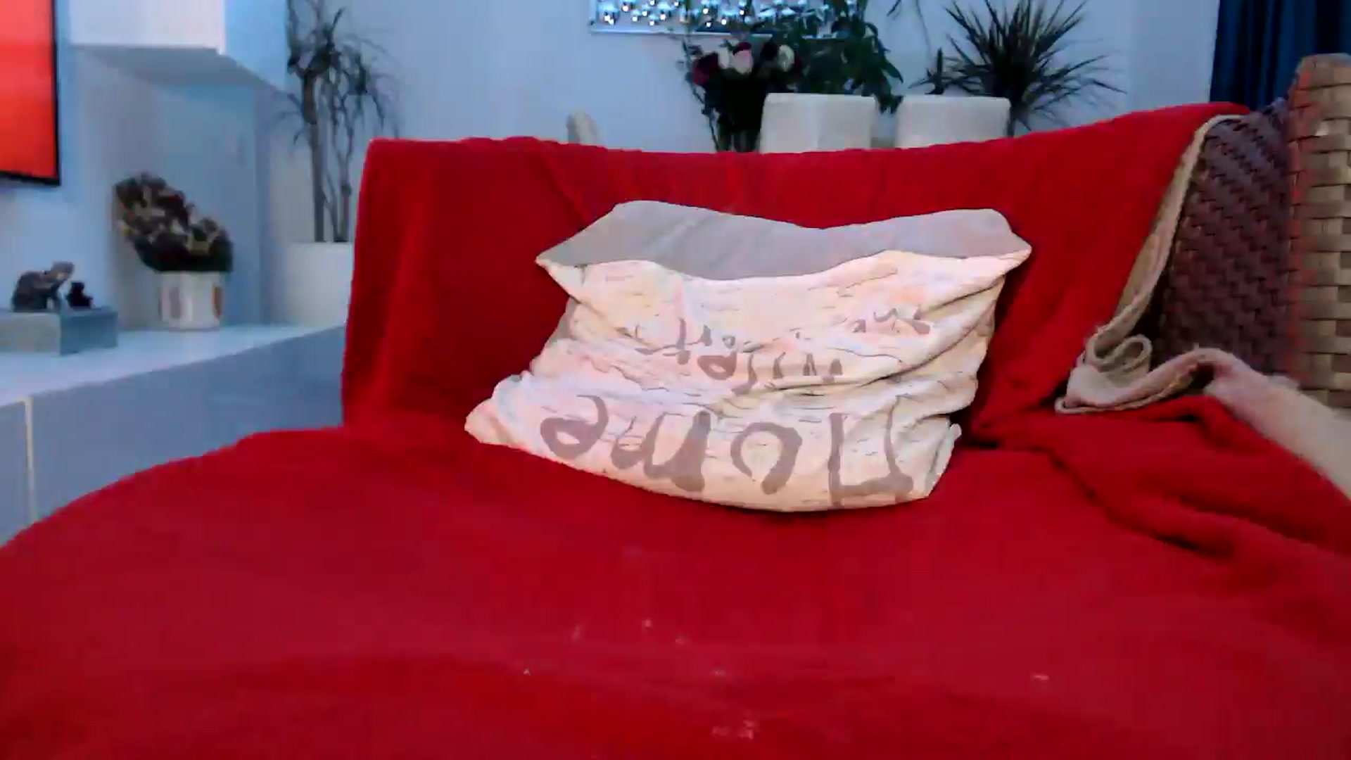 Gallery image thumbnail from MissDivinna's myfreecams stream on, 01/29/2025, 03:50 image 6 of 20