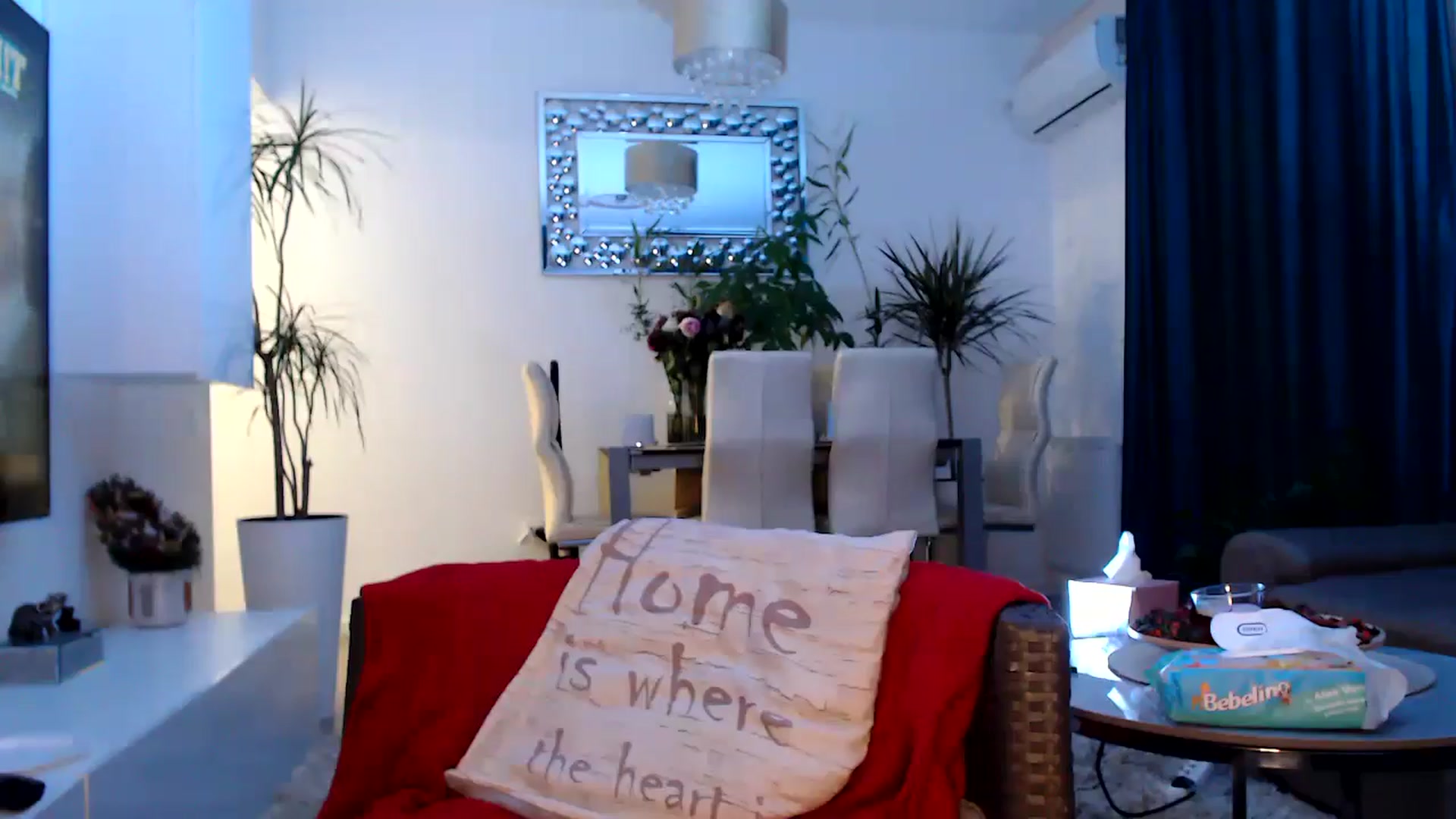 Gallery image thumbnail from MissDivinna's myfreecams stream on, 02/01/2025, 24:17 image 4 of 20