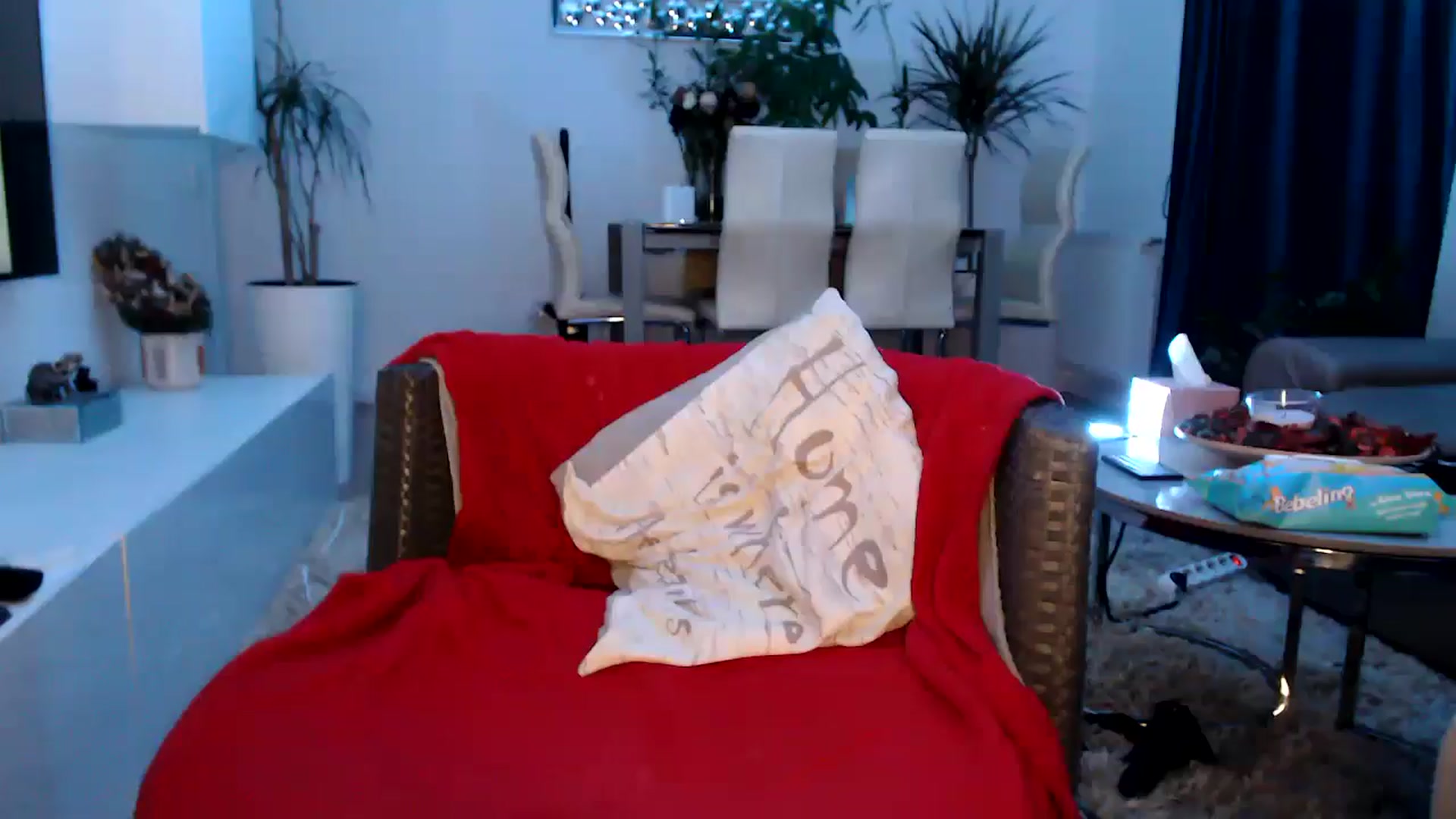 Gallery image thumbnail from MissDivinna's myfreecams stream on, 02/07/2025, 24:18 image 19 of 20