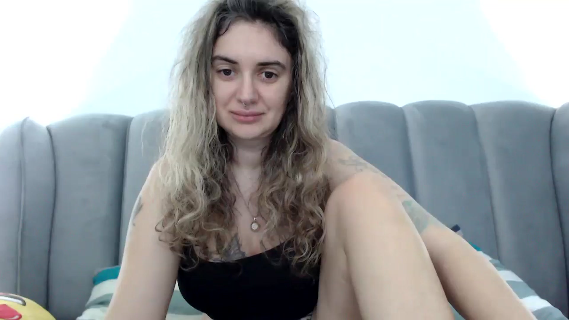 Gallery image thumbnail from MissDivinna's myfreecams stream on, 02/09/2025, 07:50 image 17 of 20