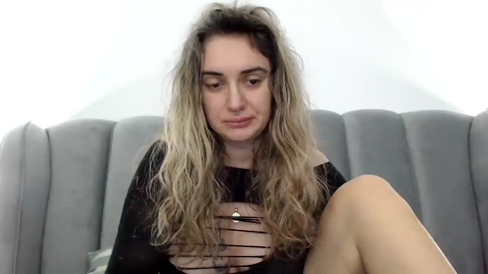 Gallery image thumbnail from MissDivinna's myfreecams stream on, 02/14/2025, 04:18 image 1 of 20