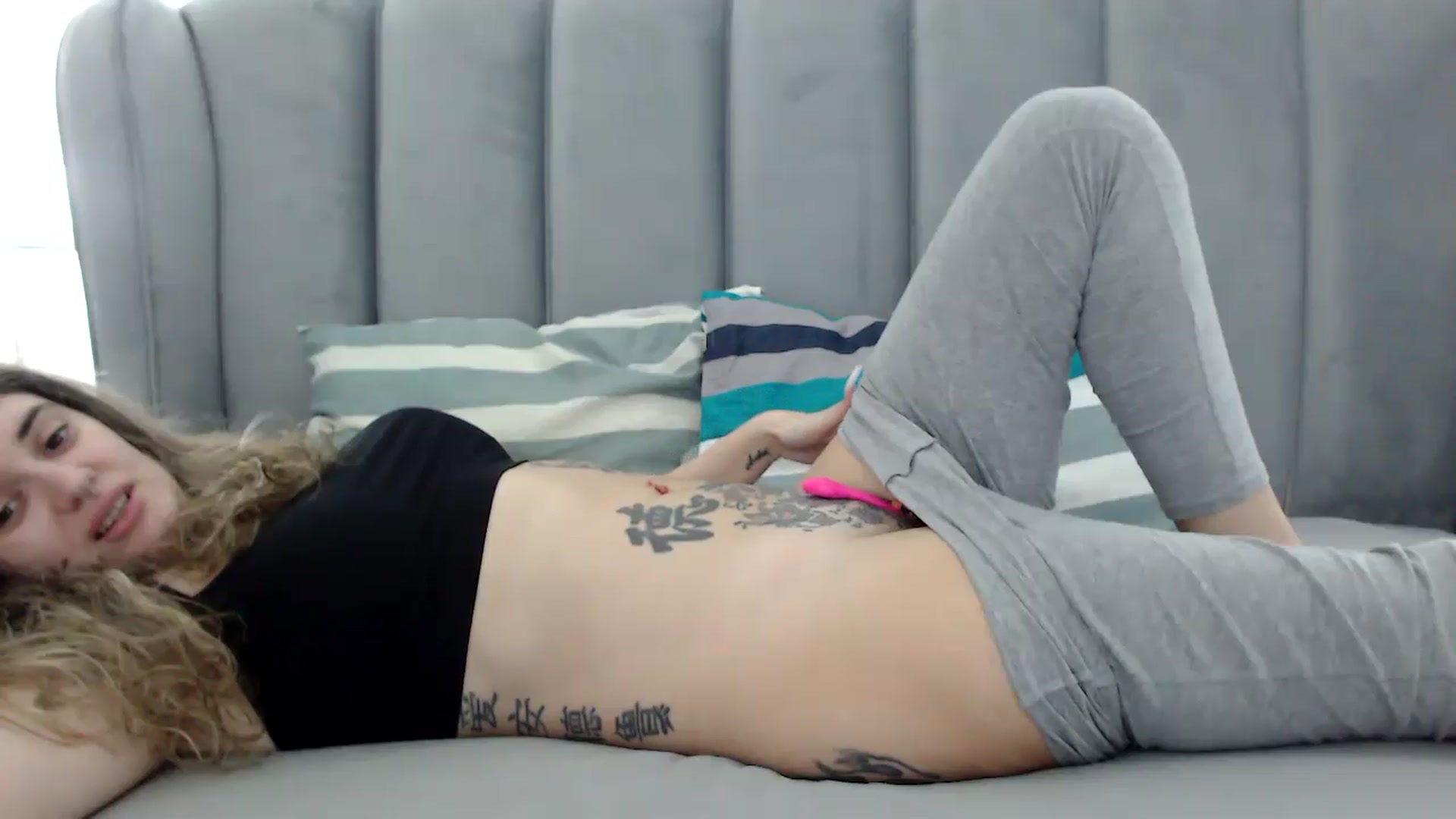 Gallery image thumbnail from MissDivinna's myfreecams stream on, 02/14/2025, 07:12 image 2 of 20