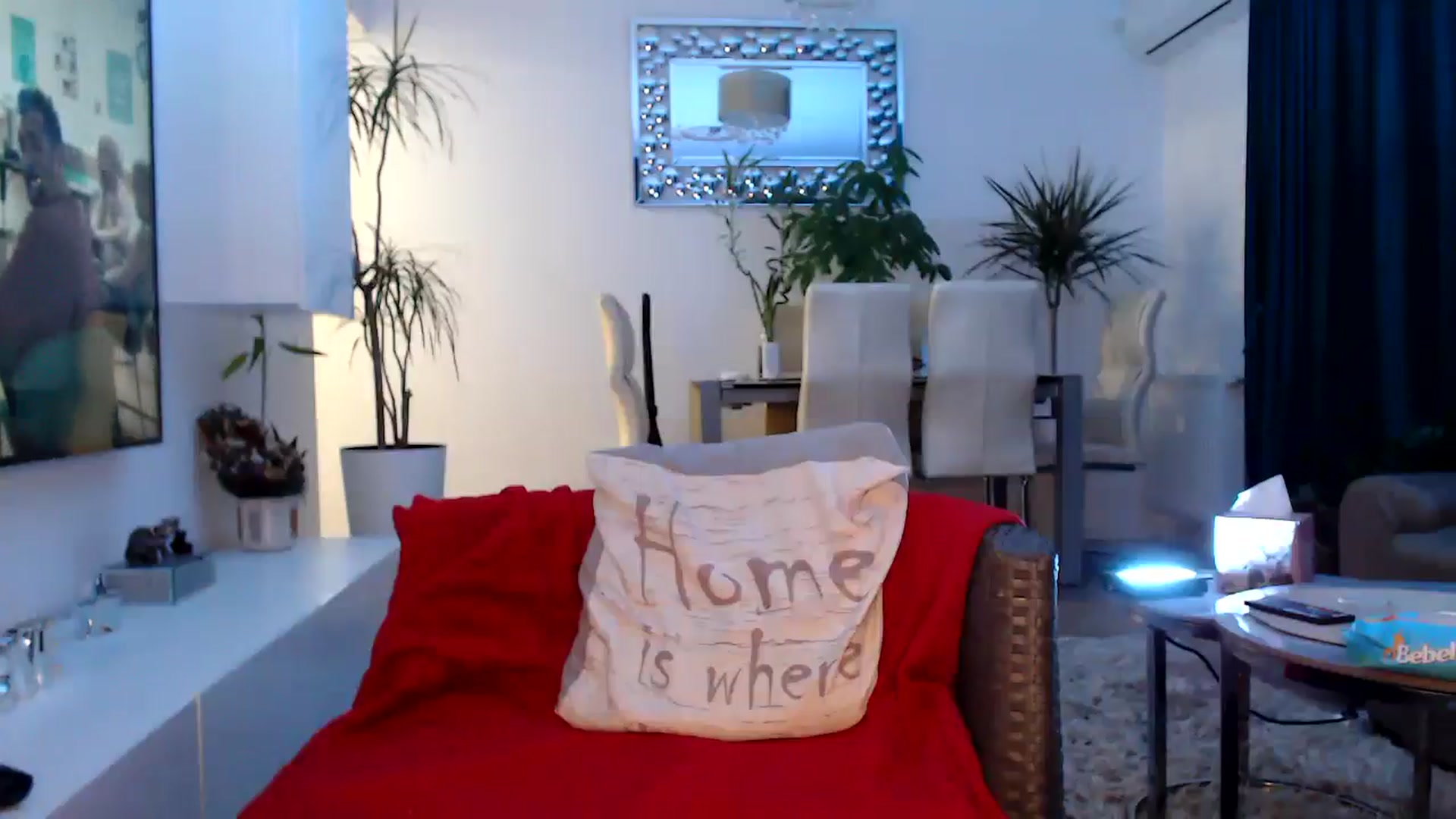 Gallery image thumbnail from MissDivinna's myfreecams stream on, 02/24/2025, 01:59 image 6 of 20