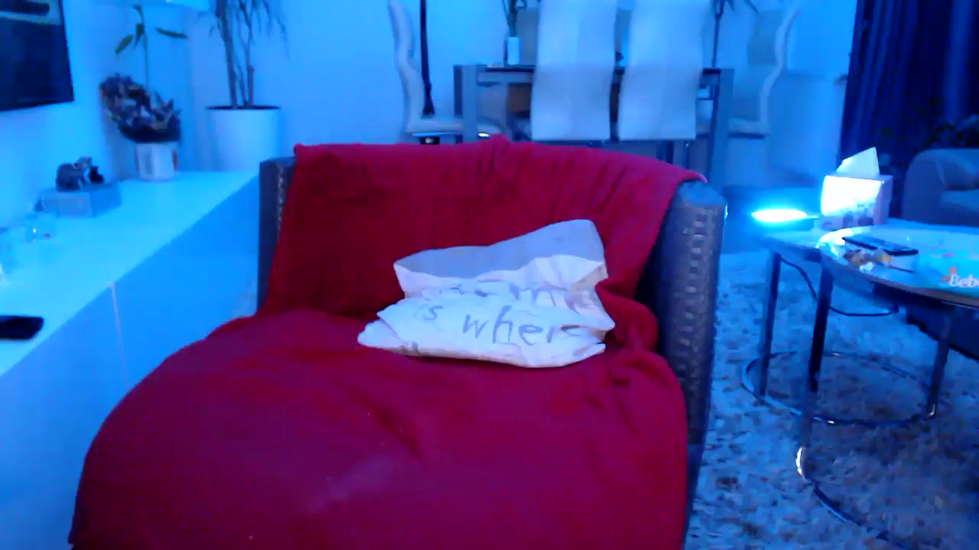 Gallery image thumbnail from MissDivinna's myfreecams stream on, 02/24/2025, 02:08 image 18 of 20