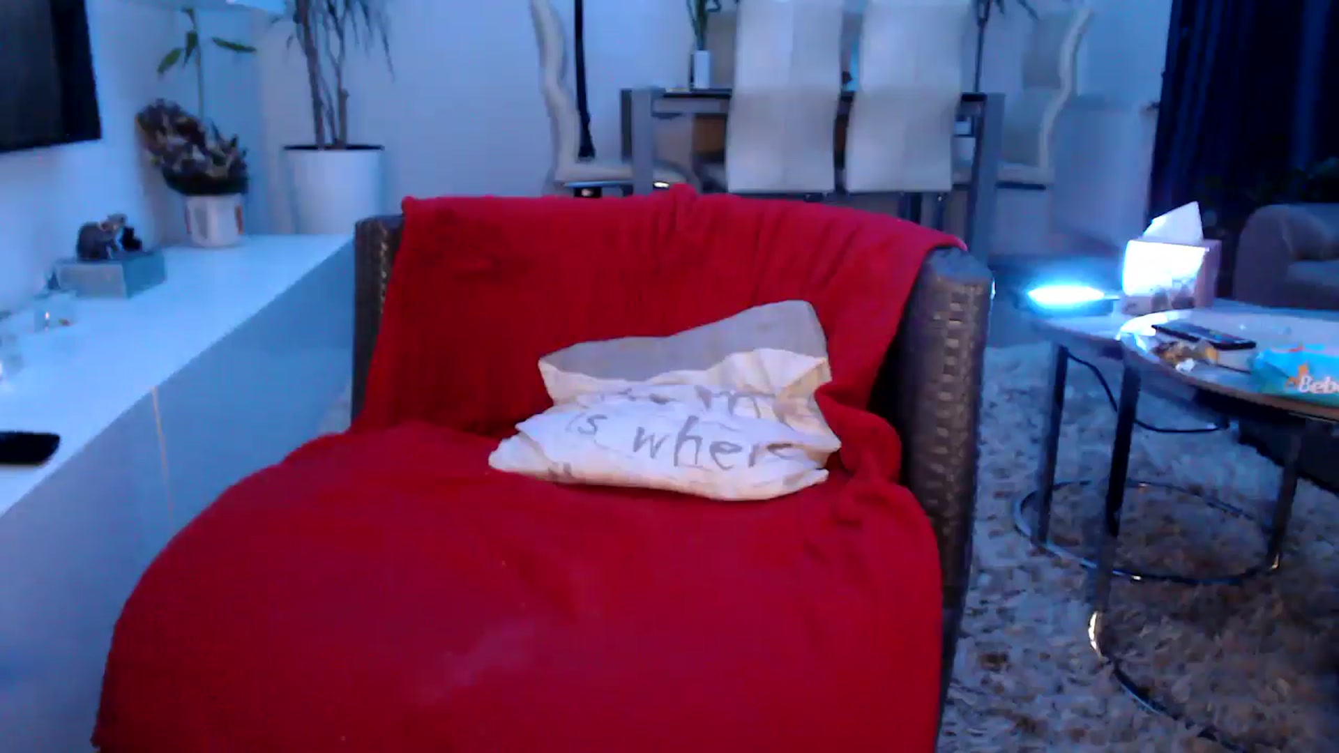 Gallery image thumbnail from MissDivinna's myfreecams stream on, 02/24/2025, 02:08 image 19 of 20