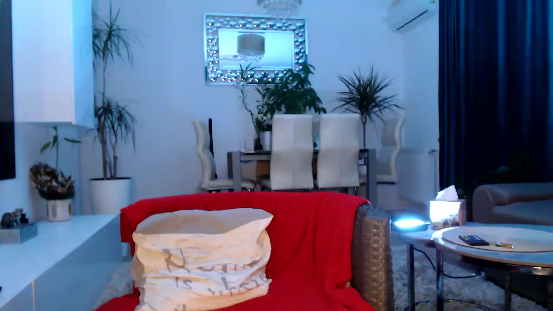 Gallery image thumbnail from MissDivinna's myfreecams stream on, 02/25/2025, 01:38 image 18 of 20