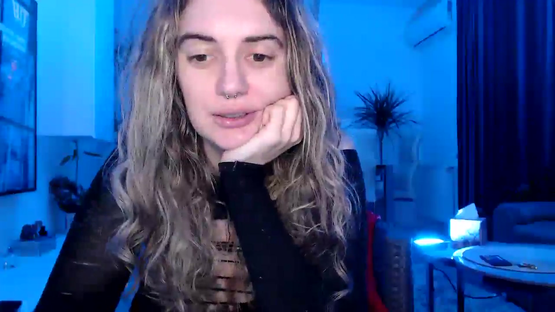 Gallery image thumbnail from MissDivinna's myfreecams stream on, 02/25/2025, 03:06 image 19 of 20