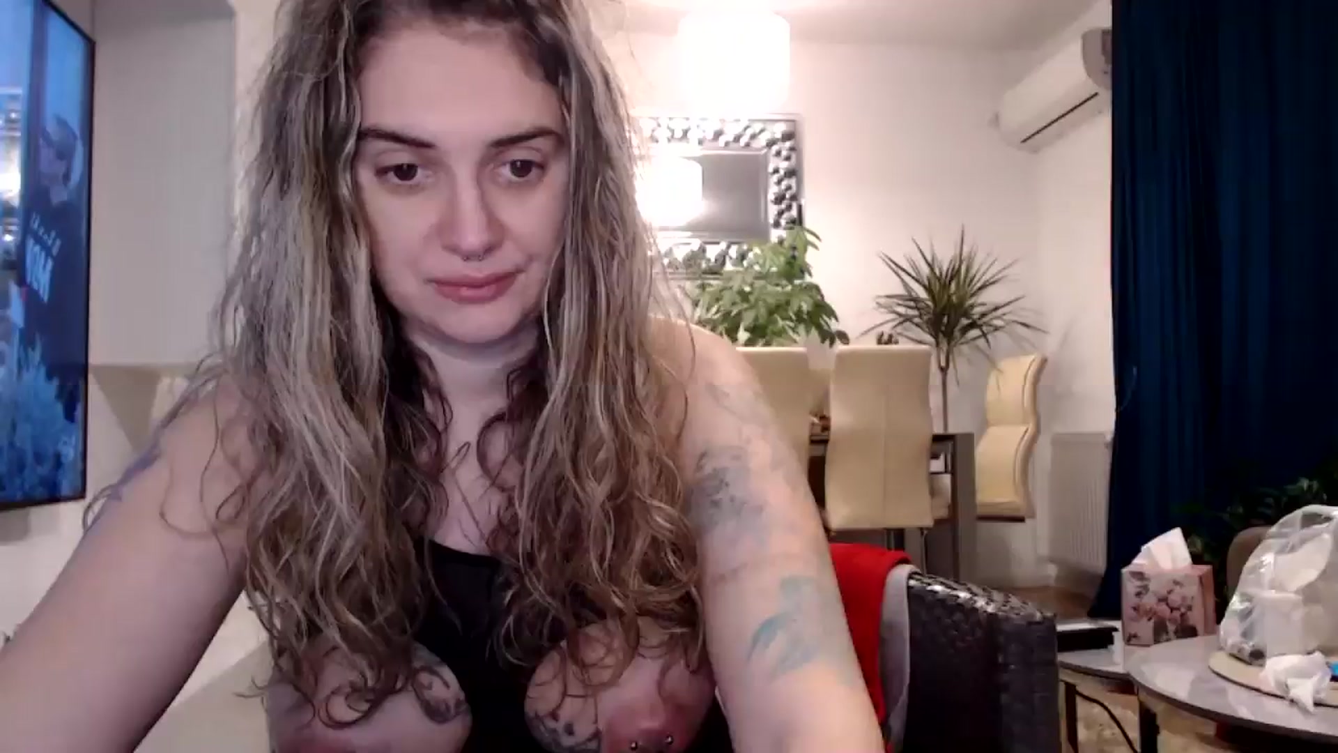 Gallery image thumbnail from MissDivinna's myfreecams stream on, 02/27/2025, 23:22 image 1 of 20