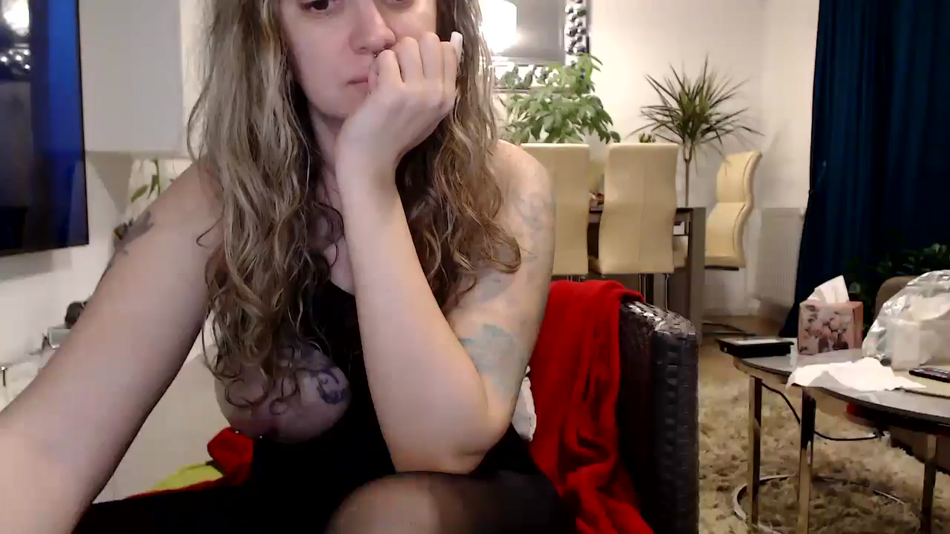 Gallery image thumbnail from MissDivinna's myfreecams stream on, 02/27/2025, 23:53 image 14 of 20