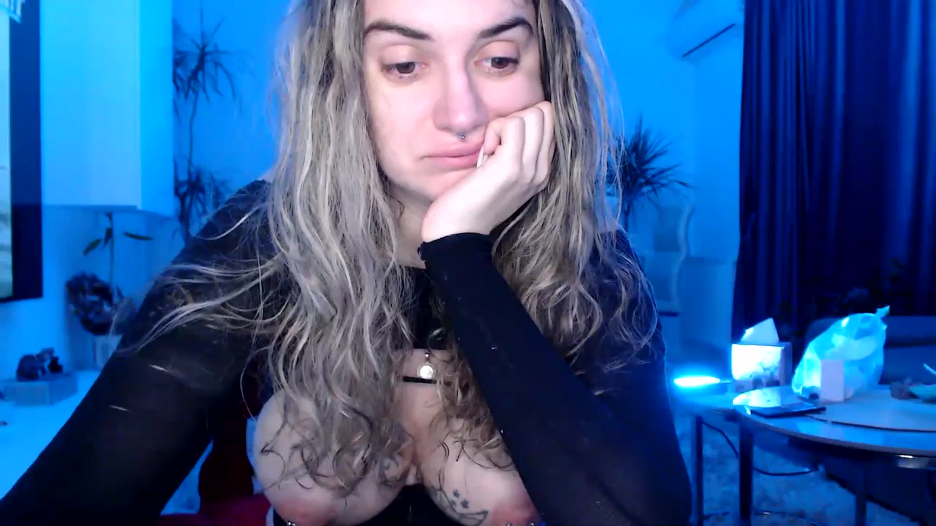 Gallery image thumbnail from MissDivinna's myfreecams stream on, 02/28/2025, 04:21 image 5 of 20