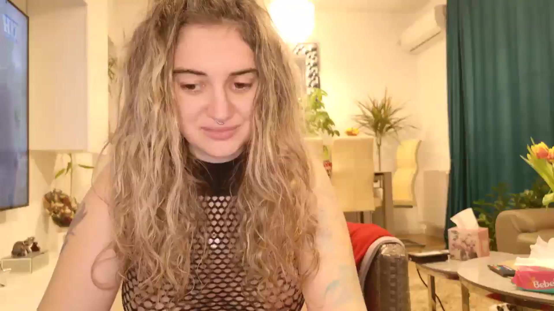 Gallery image thumbnail from MissDivinna's myfreecams stream on, 03/02/2025, 21:35 image 14 of 20