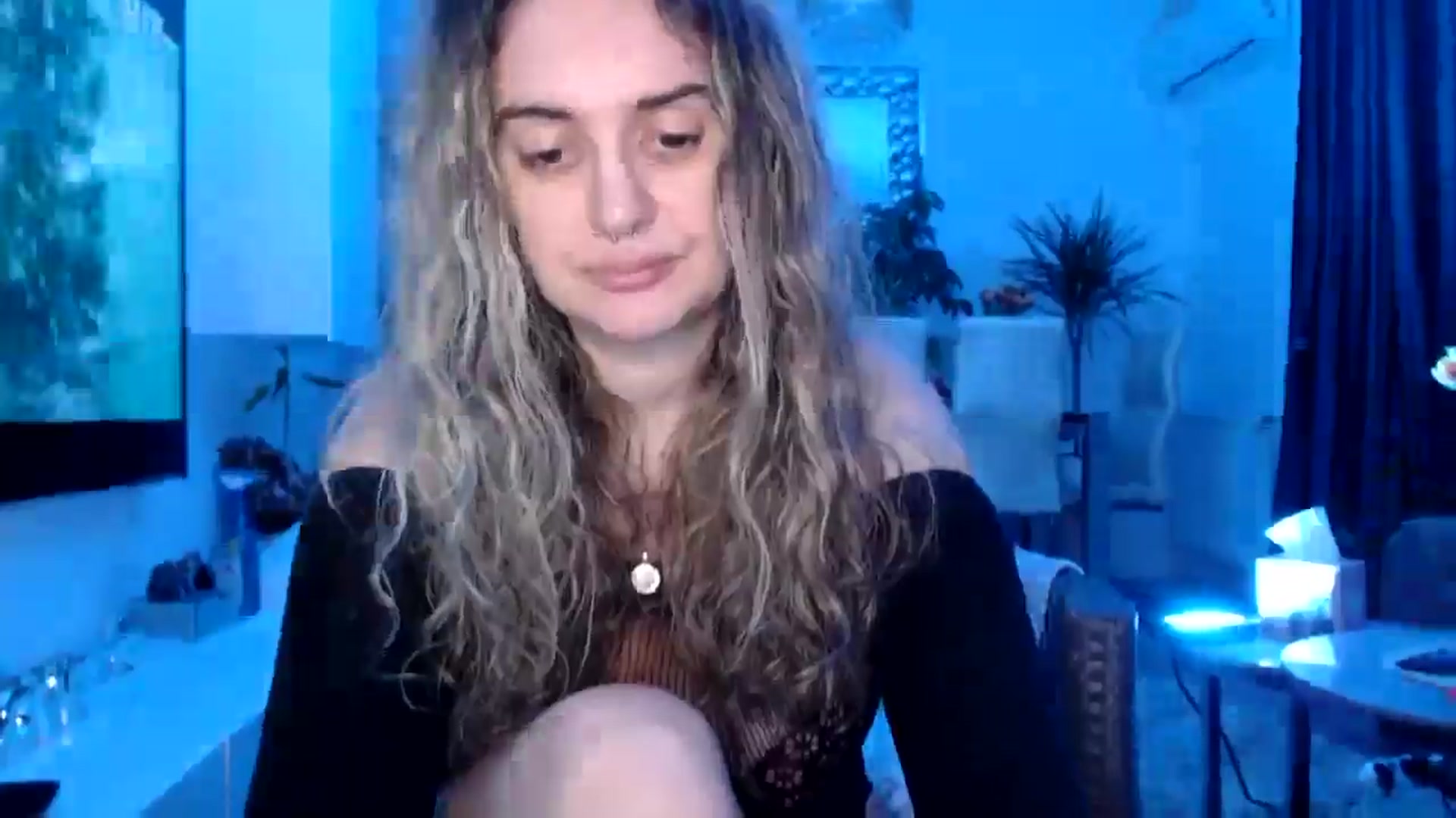 Gallery image thumbnail from MissDivinna's myfreecams stream on, 03/04/2025, 01:09 image 18 of 20