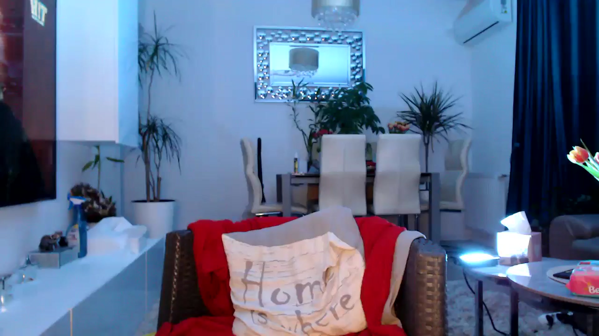 Gallery image thumbnail from MissDivinna's myfreecams stream on, 03/04/2025, 01:09 image 13 of 20