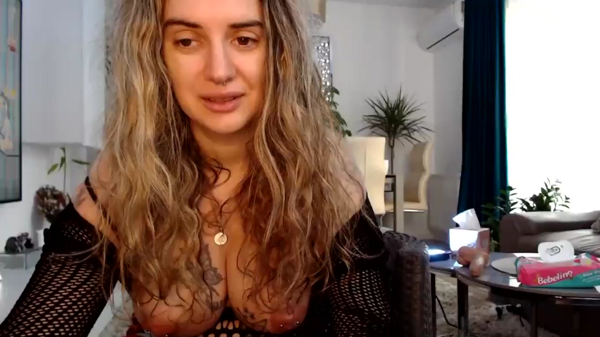 Gallery image thumbnail from MissDivinna's myfreecams stream on, 03/07/2025, 06:51 image 11 of 20