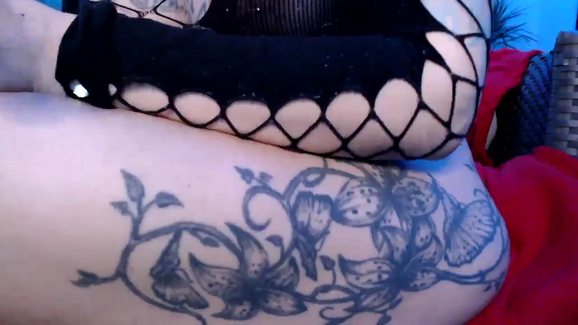 Gallery image thumbnail from MissDivinna's myfreecams stream on, 03/11/2025, 03:59 image 9 of 20