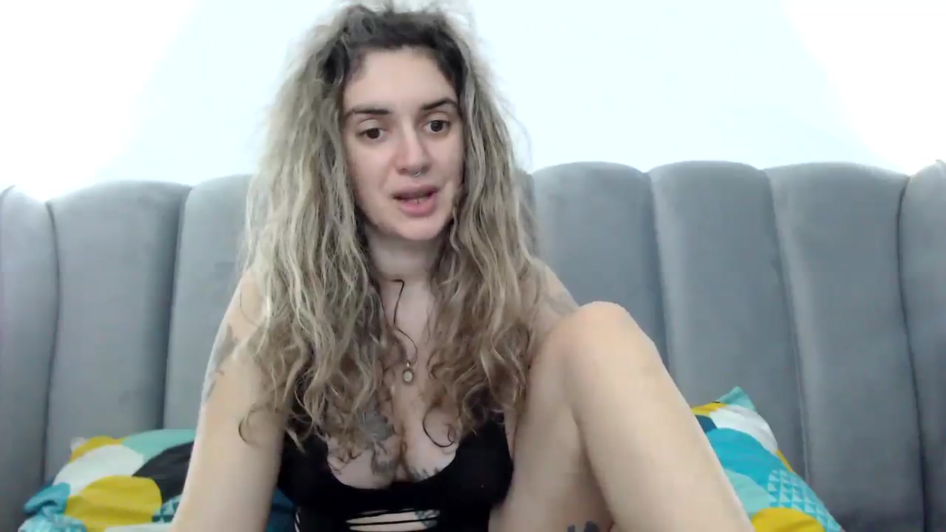 Gallery image thumbnail from MissDivinna's myfreecams stream on, 03/17/2025, 03:52 image 6 of 20