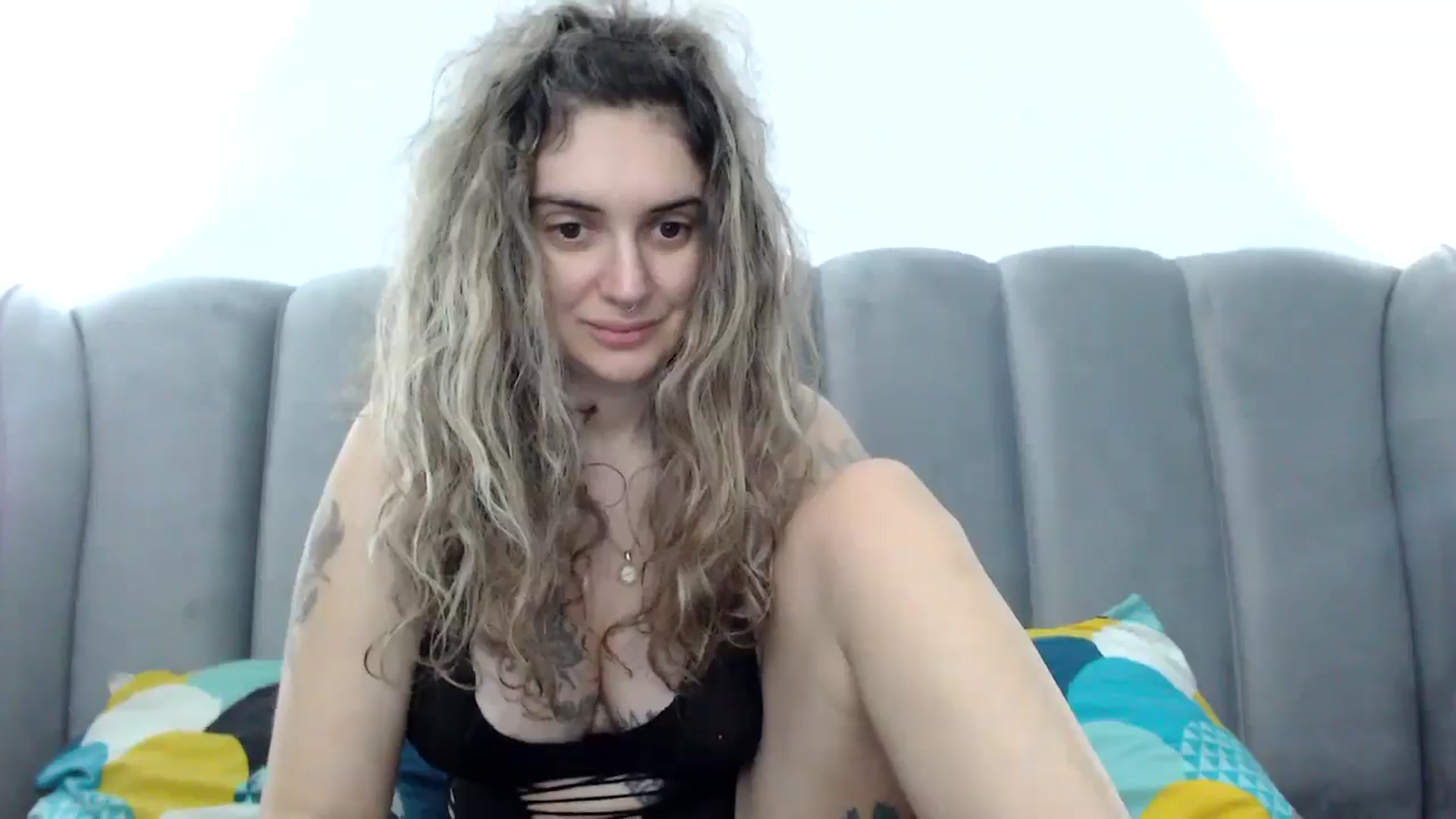 Gallery image thumbnail from MissDivinna's myfreecams stream on, 03/17/2025, 03:52 image 5 of 20