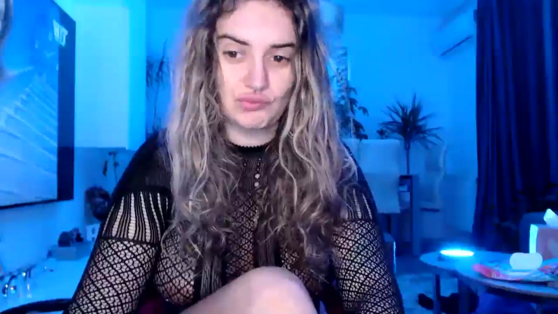 Gallery image thumbnail from MissDivinna's myfreecams stream on, 03/23/2025, 24:07 image 12 of 20