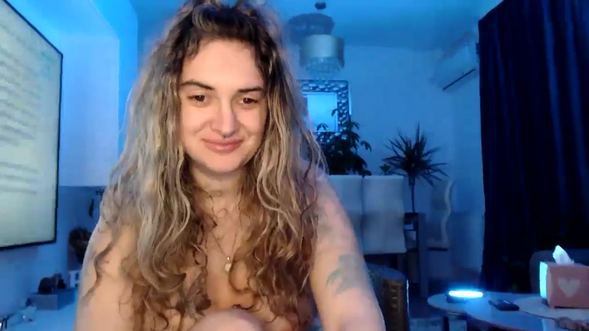 Gallery image thumbnail from MissDivinna's myfreecams stream on, 03/23/2025, 24:07 image 19 of 20