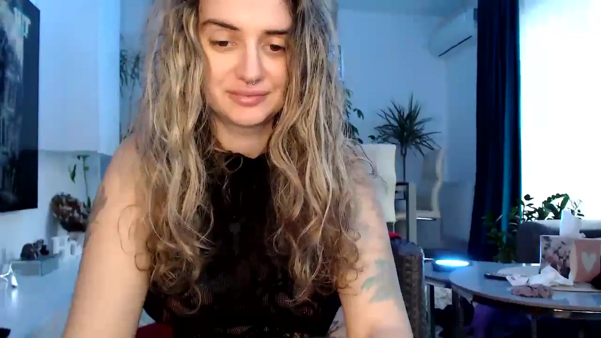 Gallery image thumbnail from MissDivinna's myfreecams stream on, 03/24/2025, 05:54 image 13 of 20
