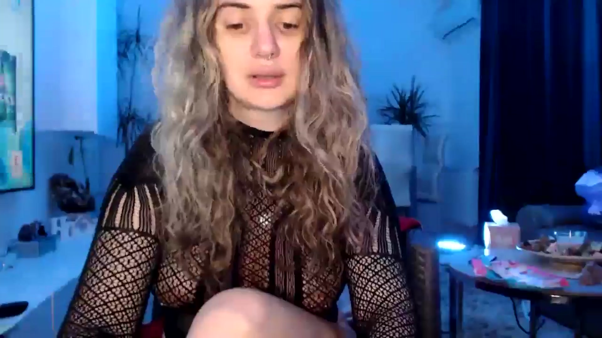 Gallery image thumbnail from MissDivinna's myfreecams stream on, 03/25/2025, 23:13 image 18 of 20