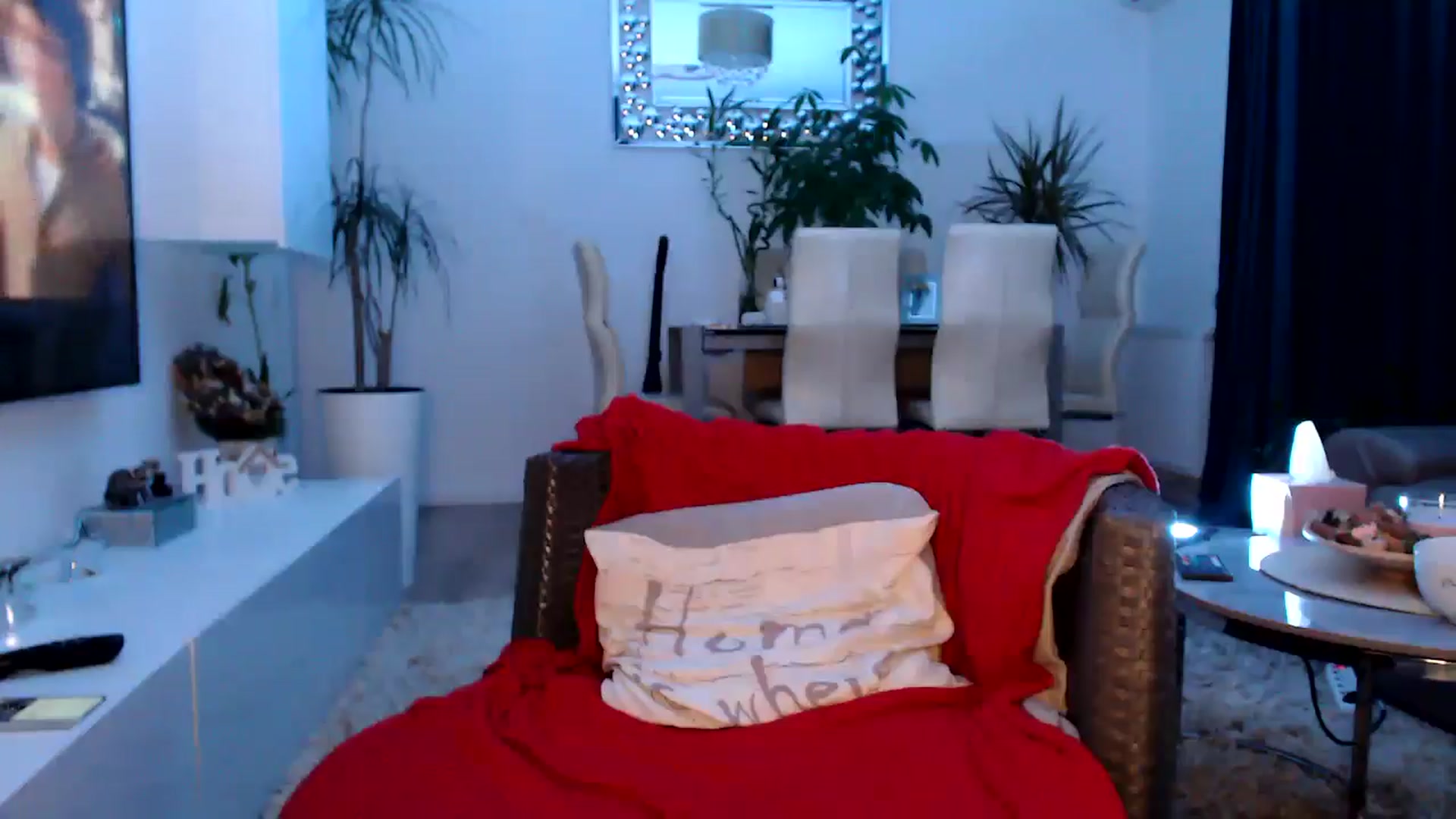 Gallery image thumbnail from MissDivinna's myfreecams stream on, 03/28/2025, 01:51 image 12 of 20