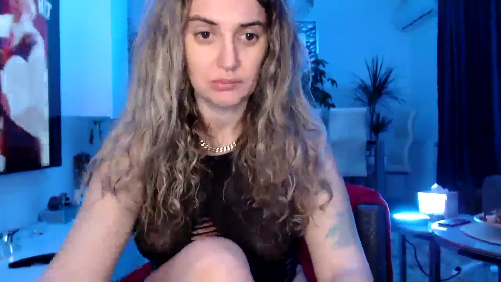 Gallery image thumbnail from MissDivinna's myfreecams stream on, 04/01/2025, 19:31 image 2 of 20