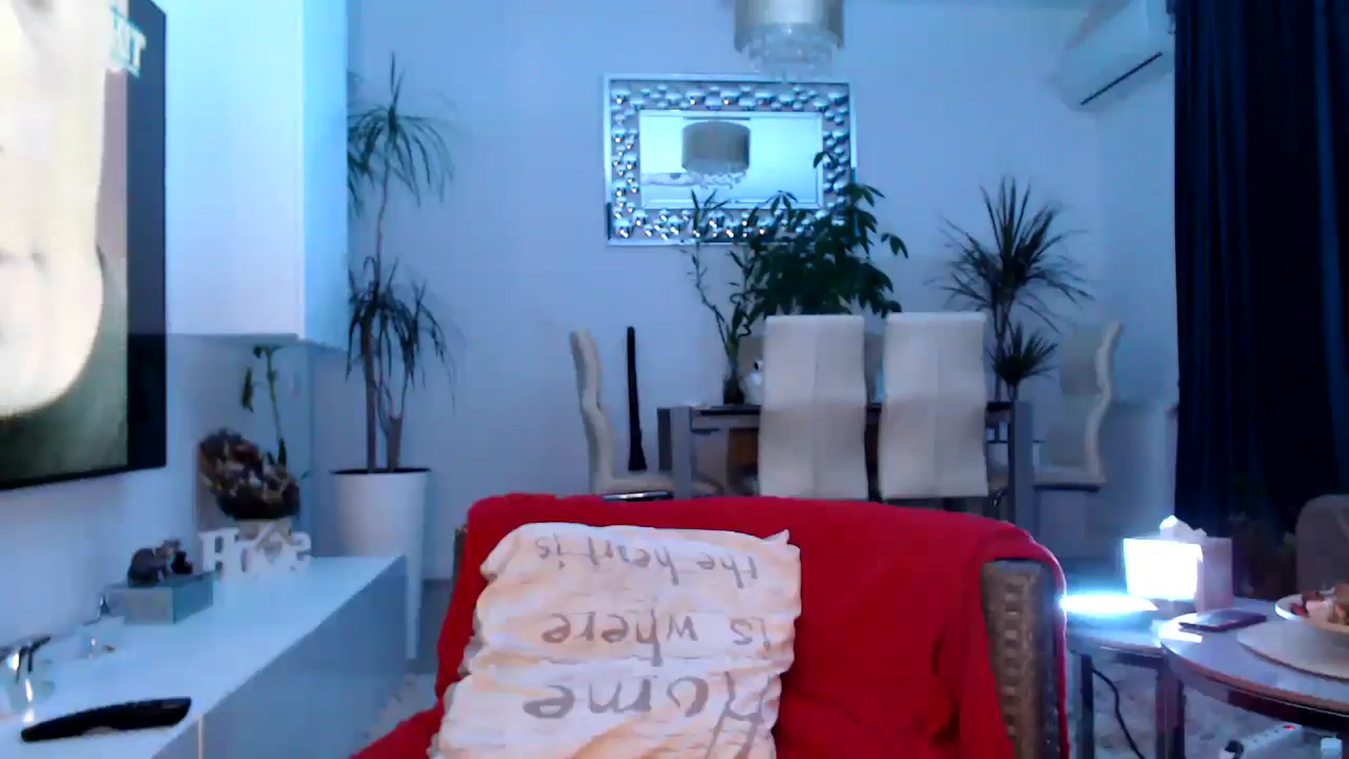 Gallery image thumbnail from MissDivinna's myfreecams stream on, 04/01/2025, 19:31 image 4 of 20