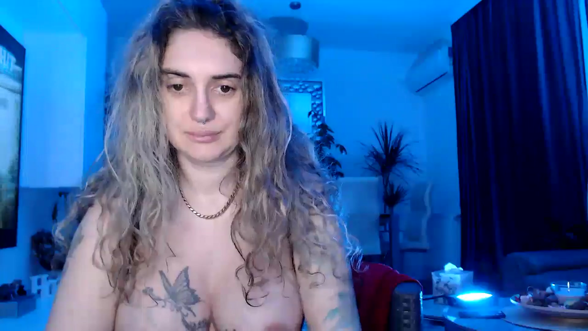Gallery image thumbnail from MissDivinna's myfreecams stream on, 04/03/2025, 24:56 image 19 of 20