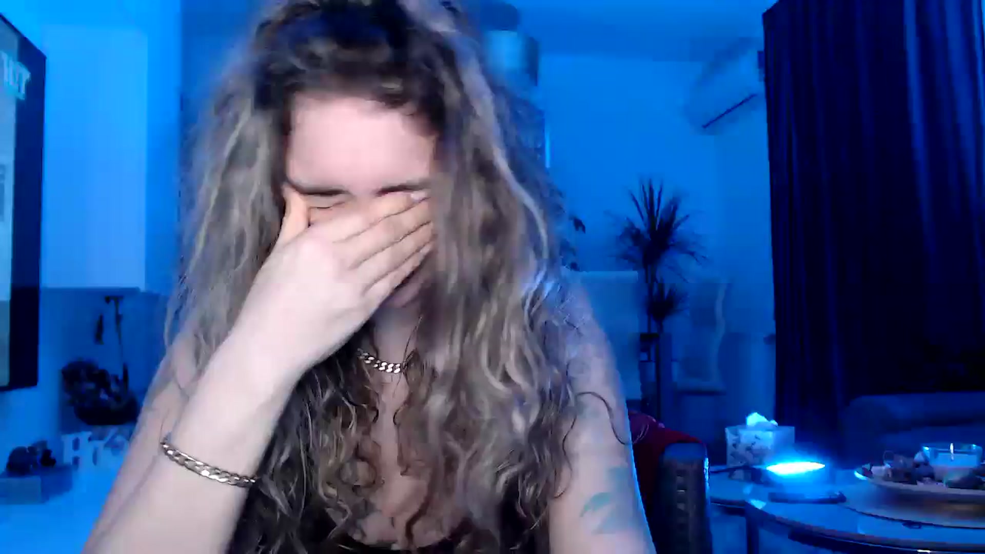 Gallery image thumbnail from MissDivinna's myfreecams stream on, 04/03/2025, 01:51 image 5 of 20