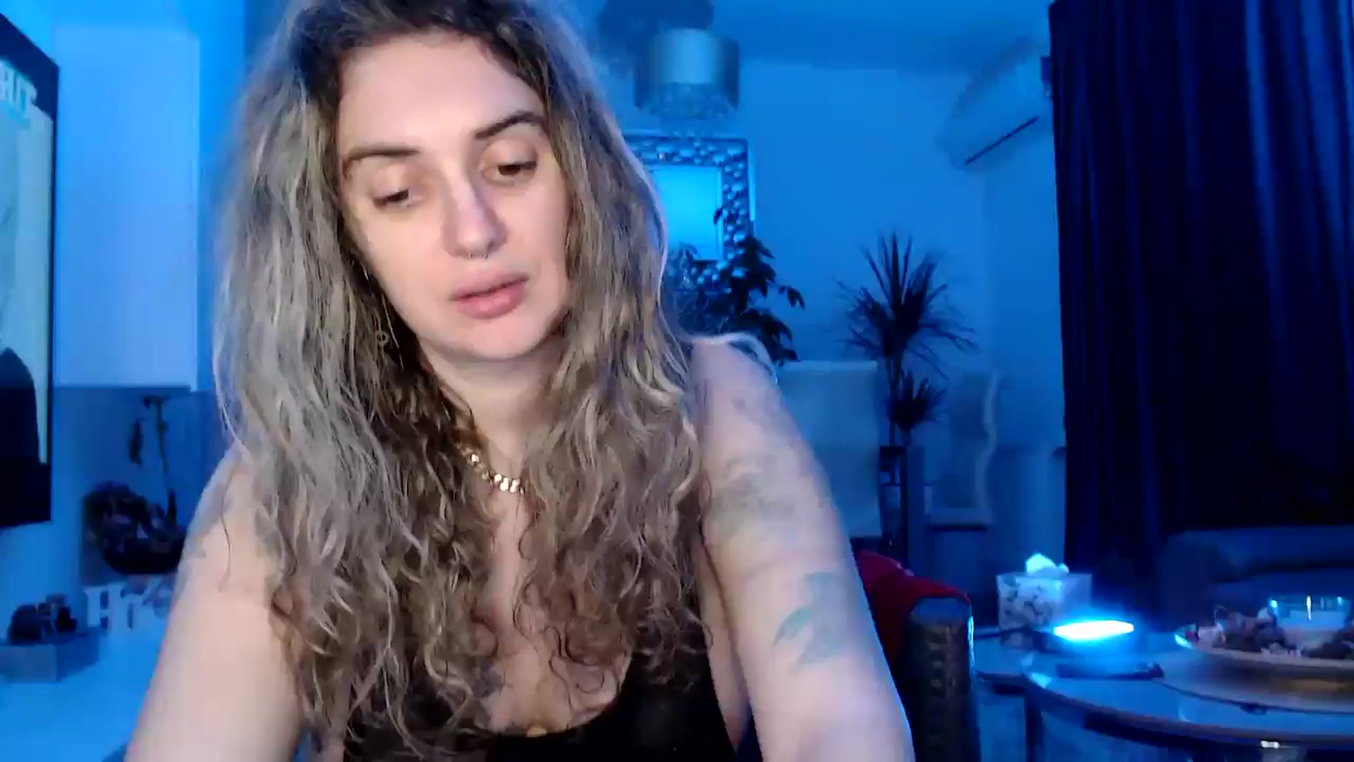Gallery image thumbnail from MissDivinna's myfreecams stream on, 04/03/2025, 01:51 image 1 of 20
