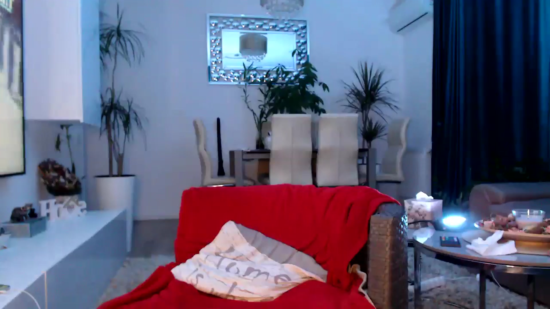 Gallery image thumbnail from MissDivinna's myfreecams stream on, 04/03/2025, 23:51 image 15 of 20