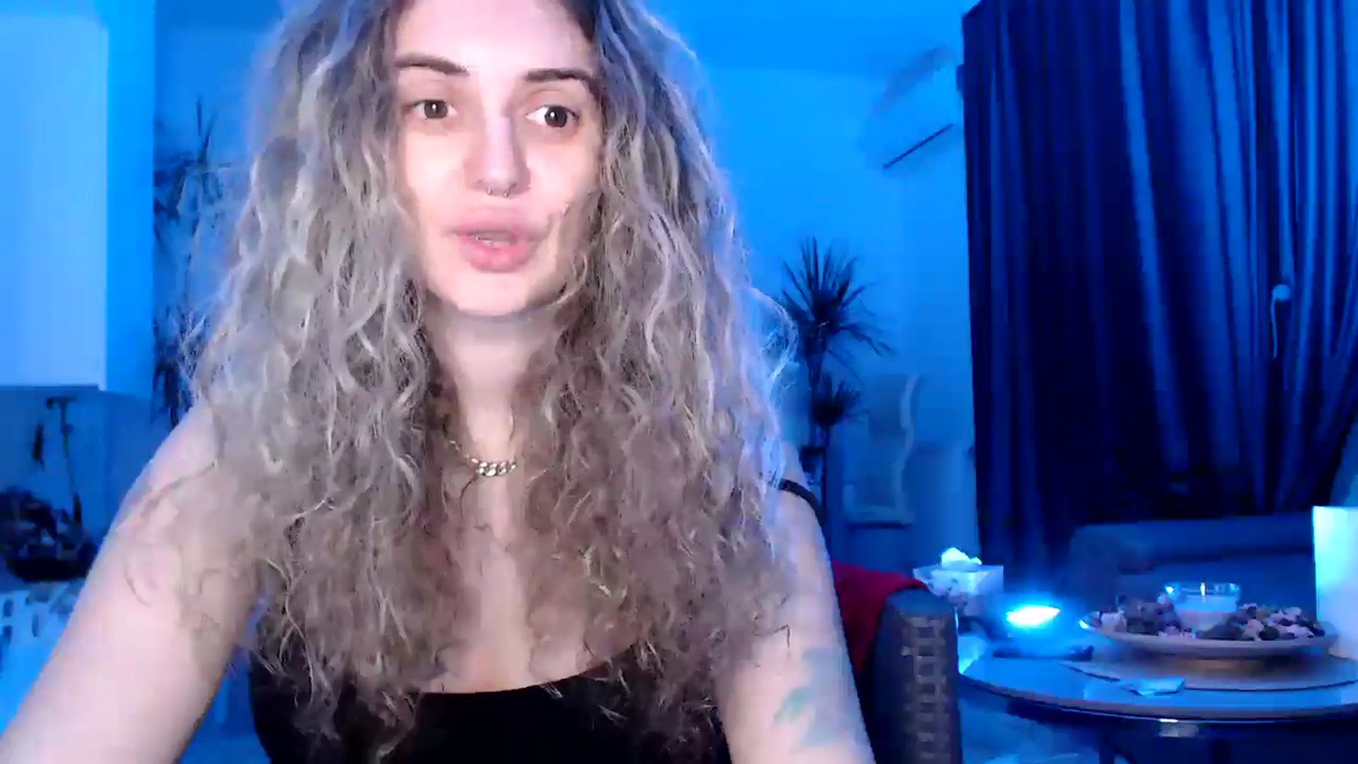 Gallery image thumbnail from MissDivinna's myfreecams stream on, 04/06/2025, 20:49 image 9 of 20