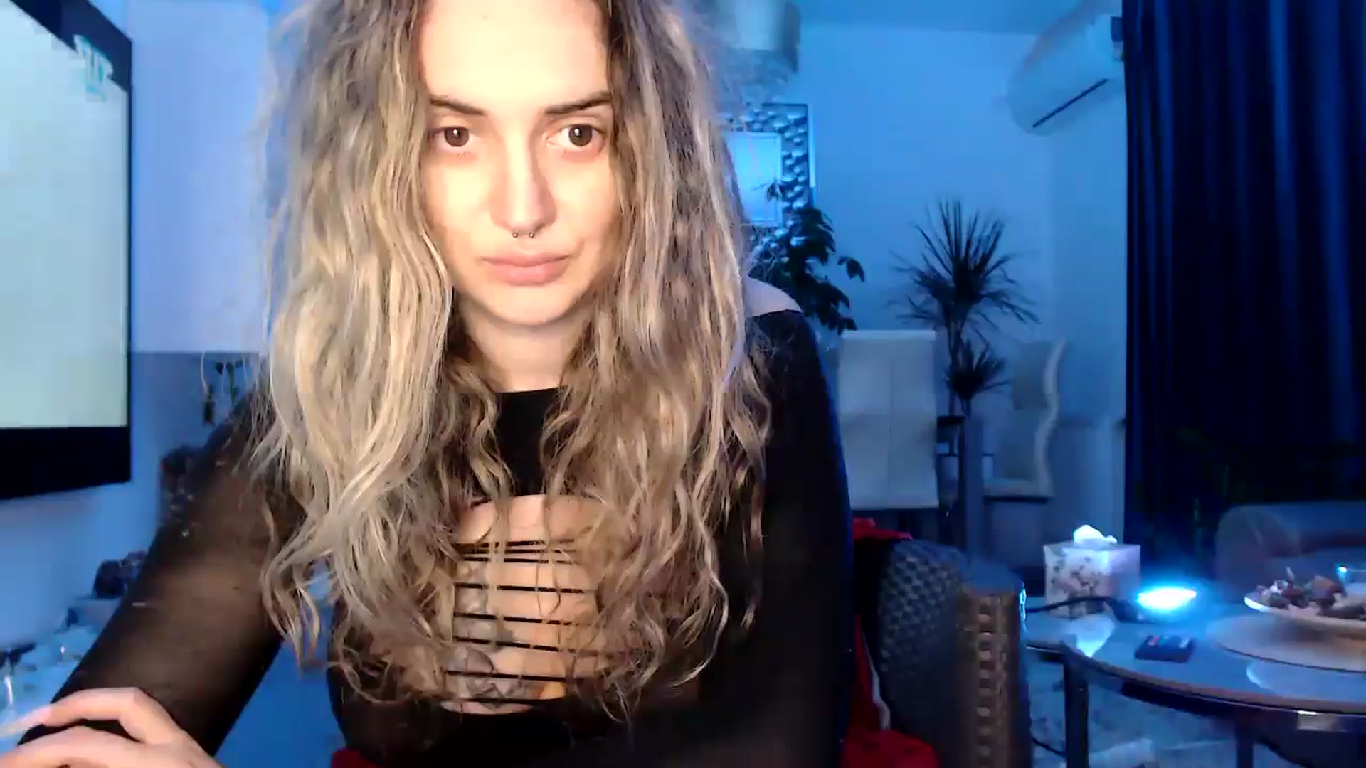 Gallery image thumbnail from MissDivinna's myfreecams stream on, 04/10/2025, 20:50 image 9 of 20