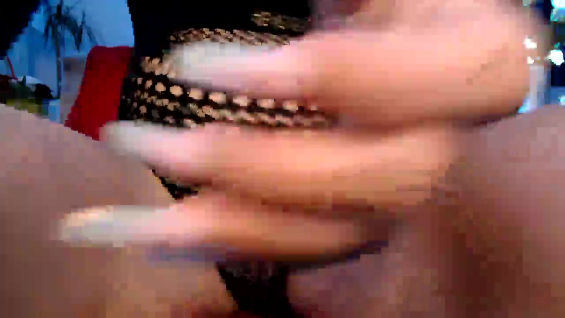 Gallery image thumbnail from MissDivinna's myfreecams stream on, 04/14/2025, 24:53 image 8 of 20