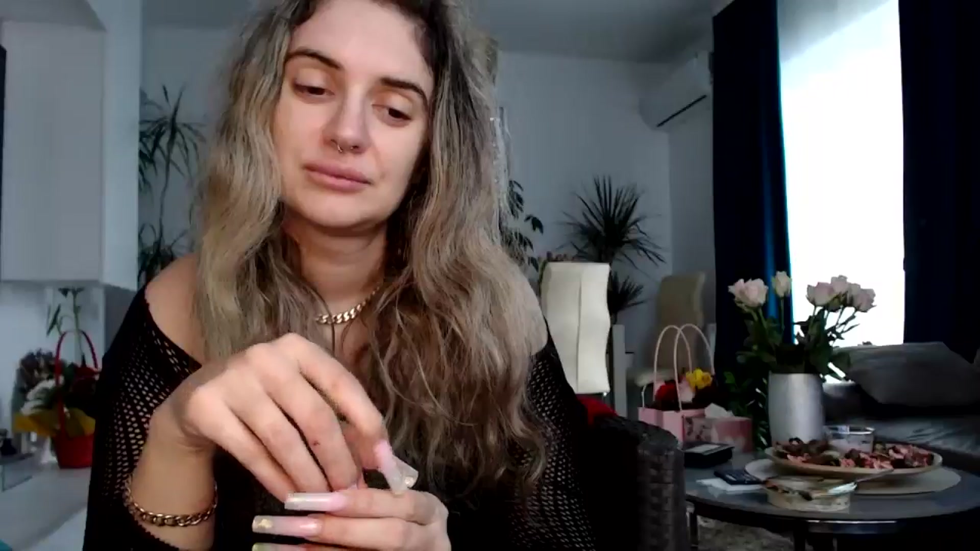 Gallery image thumbnail from MissDivinna's myfreecams stream on, 04/14/2025, 06:51 image 19 of 20