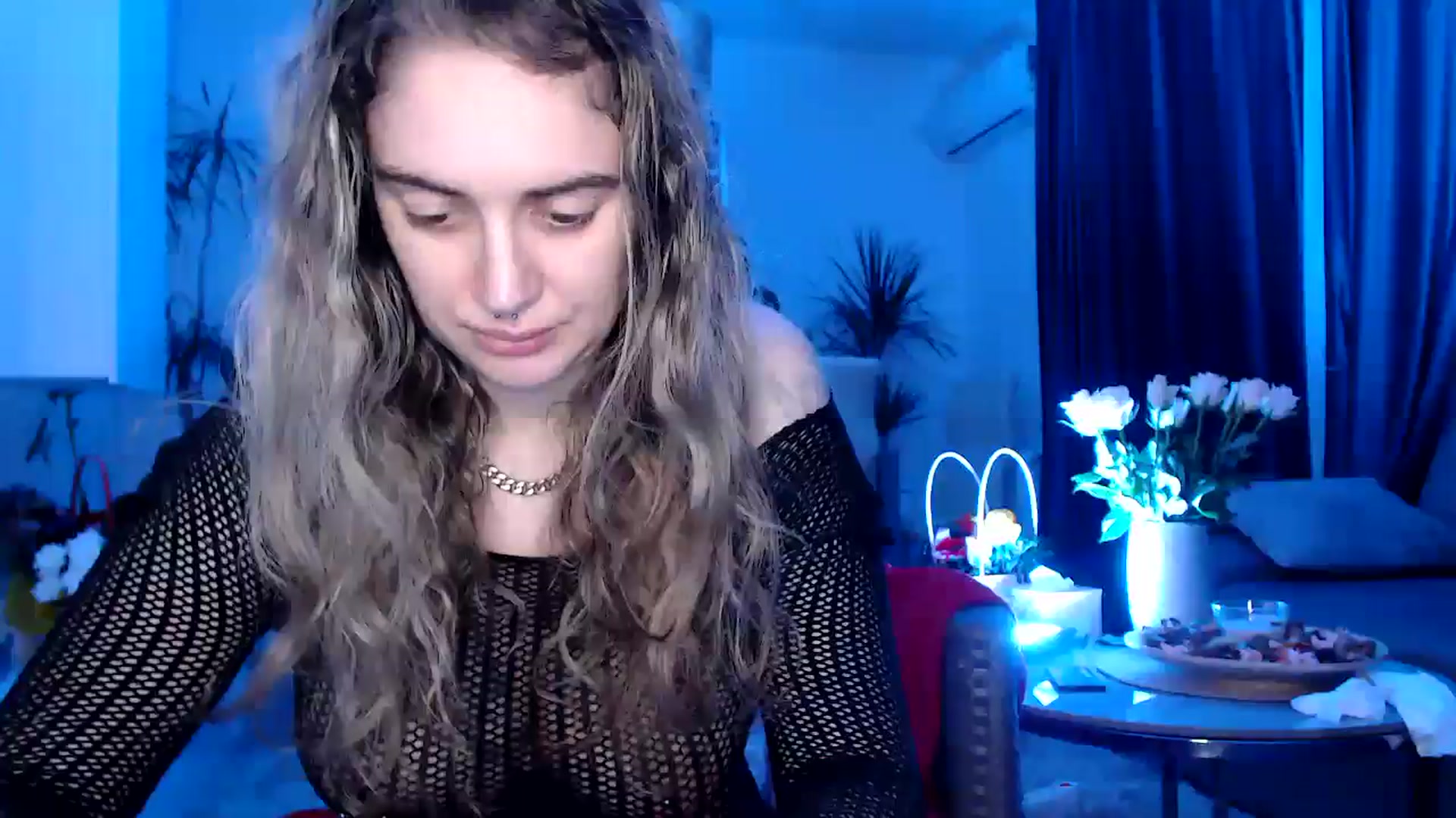 Gallery image thumbnail from MissDivinna's myfreecams stream on, 04/15/2025, 20:37 image 1 of 20