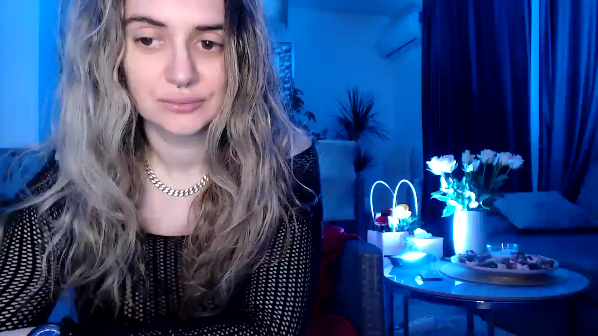 Gallery image thumbnail from MissDivinna's myfreecams stream on, 04/16/2025, 01:46 image 14 of 20