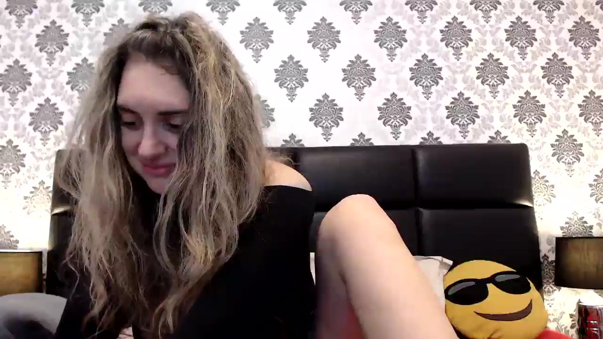 Gallery image thumbnail from MissDivinna's myfreecams stream on, 04/18/2025, 22:36 image 7 of 20