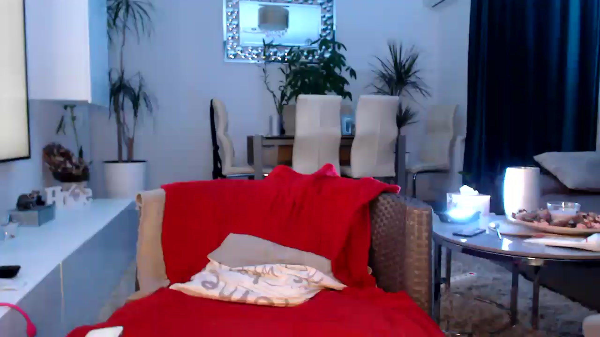 Gallery image thumbnail from MissDivinna's myfreecams stream on, 04/25/2025, 24:32 image 20 of 20