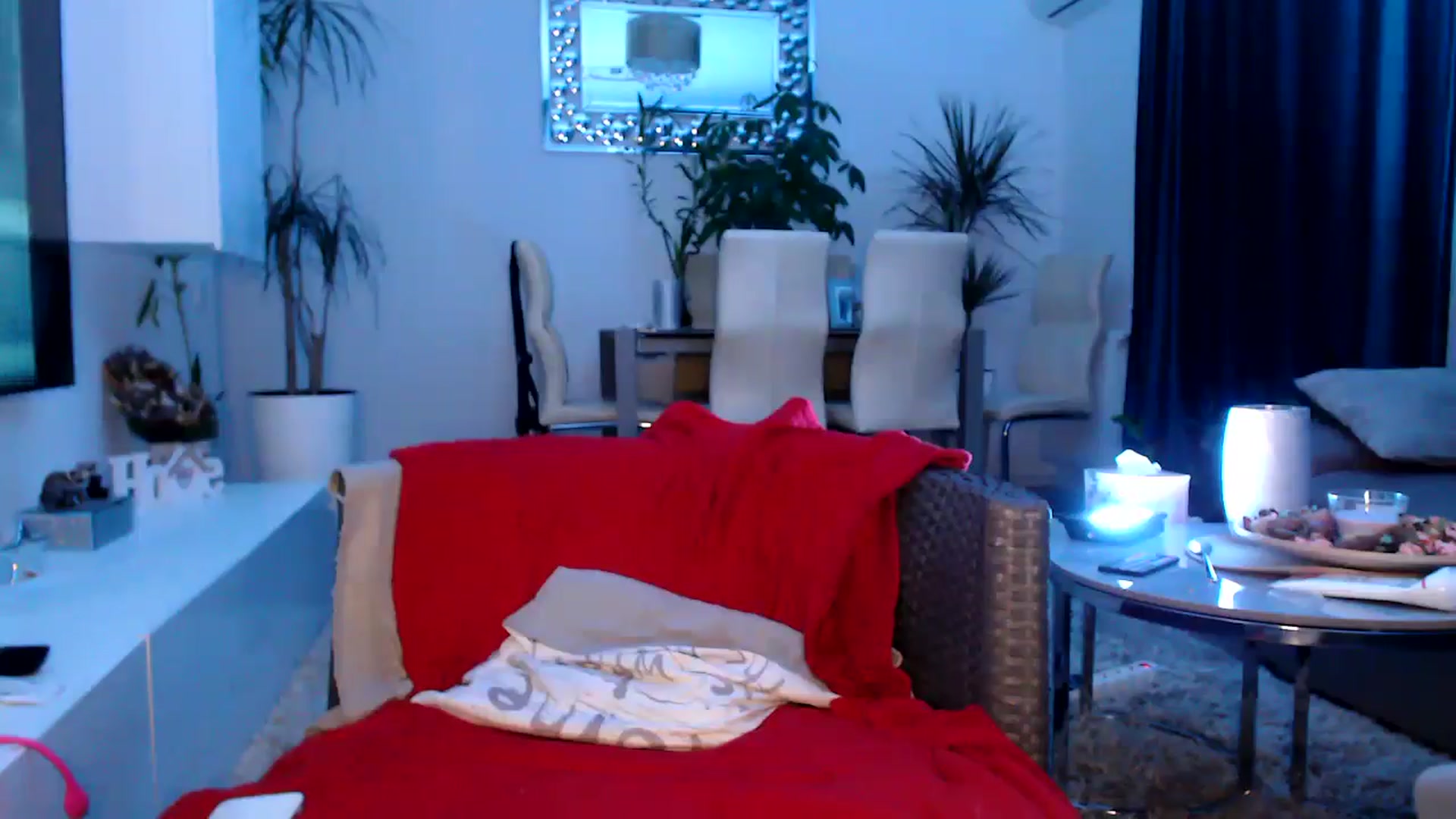 Gallery image thumbnail from MissDivinna's myfreecams stream on, 04/25/2025, 24:32 image 19 of 20