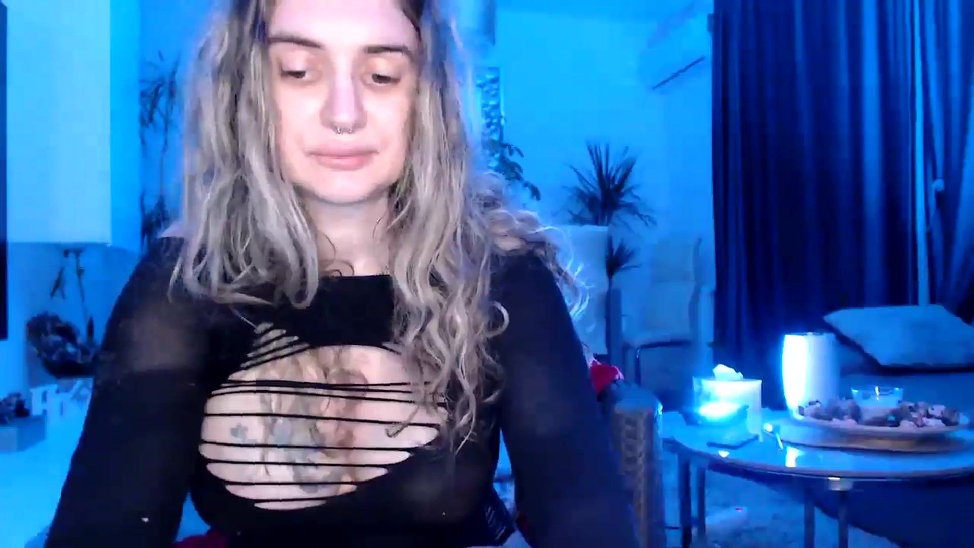 Gallery image thumbnail from MissDivinna's myfreecams stream on, 04/25/2025, 01:48 image 11 of 20