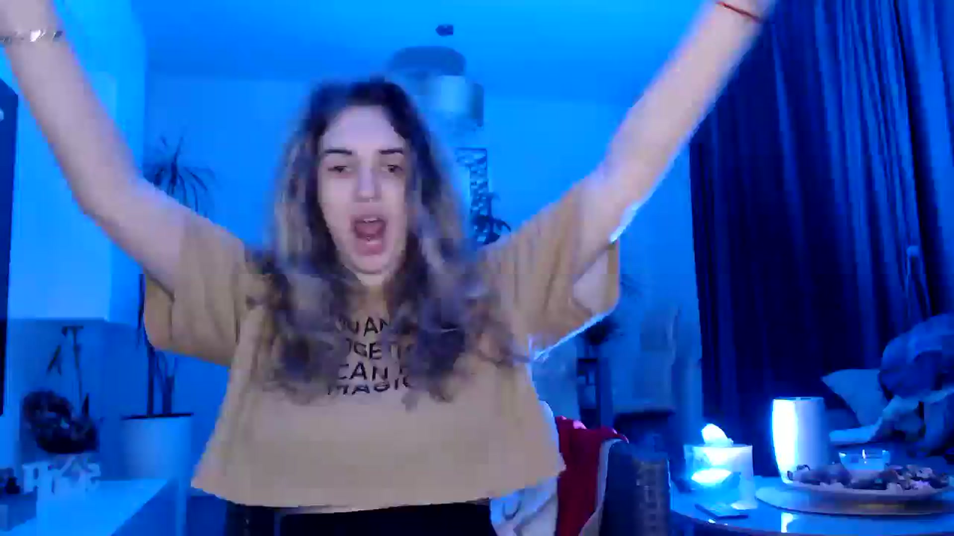 Gallery image thumbnail from MissDivinna's myfreecams stream on, 04/26/2025, 19:10 image 1 of 20