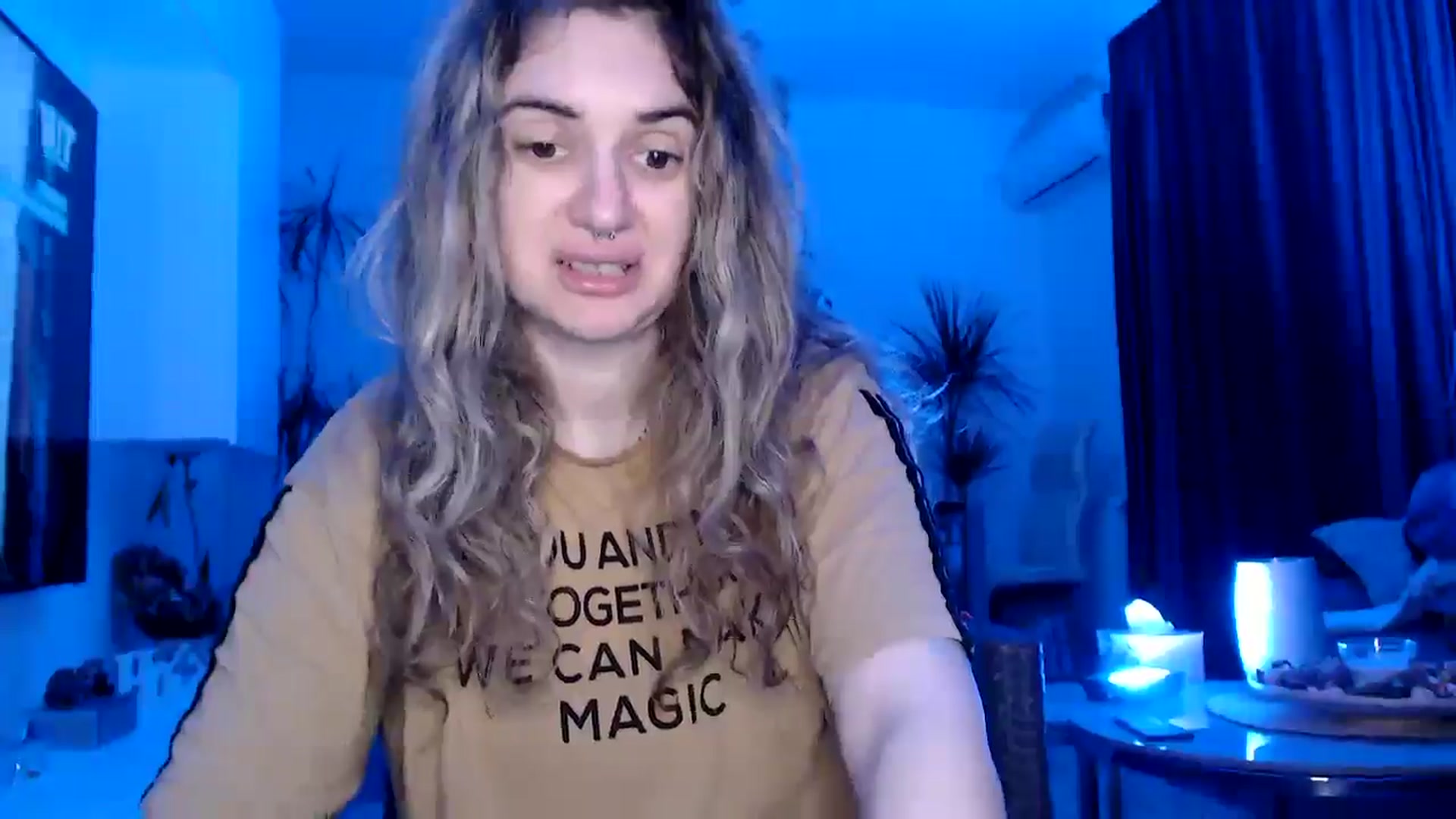 Gallery image thumbnail from MissDivinna's myfreecams stream on, 04/26/2025, 19:10 image 9 of 20