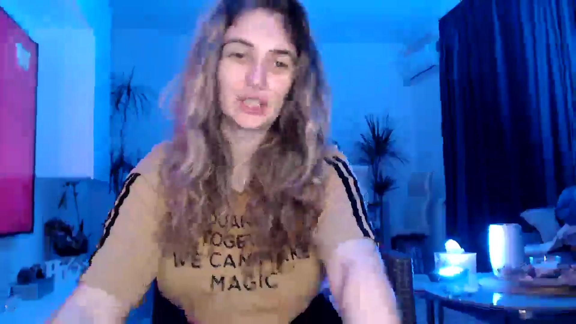 Gallery image thumbnail from MissDivinna's myfreecams stream on, 04/26/2025, 19:10 image 7 of 20